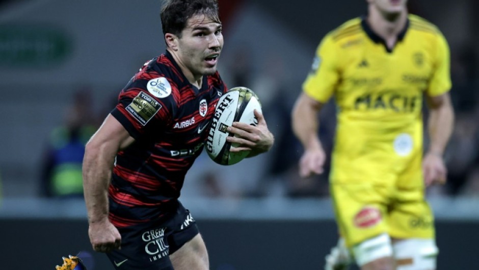 Antoine Dupont scored two tries for Toulouse against La Rochelle in a potent return to form and fitness