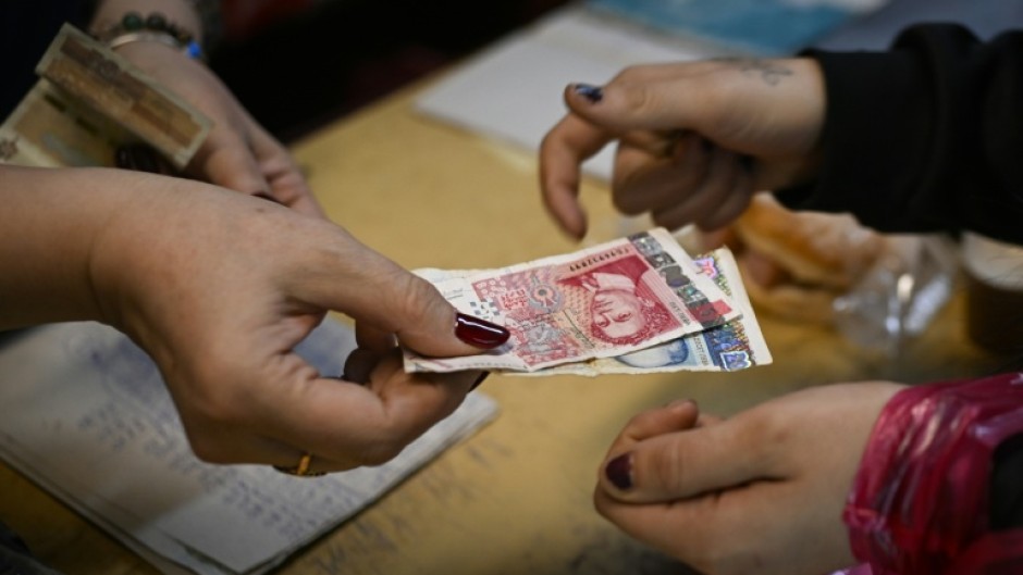 Bulgarians will still be able to pay for items in shops with the lev for a month