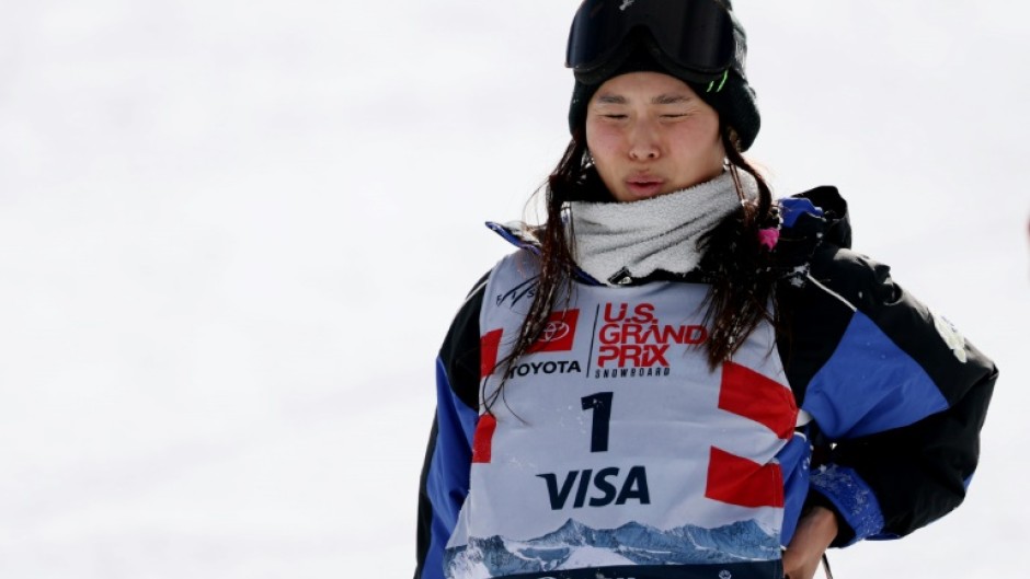 US snowboarder Chloe Kim revealed she has suffered a dislocated shoulder ahead of next month's Winter Olympics