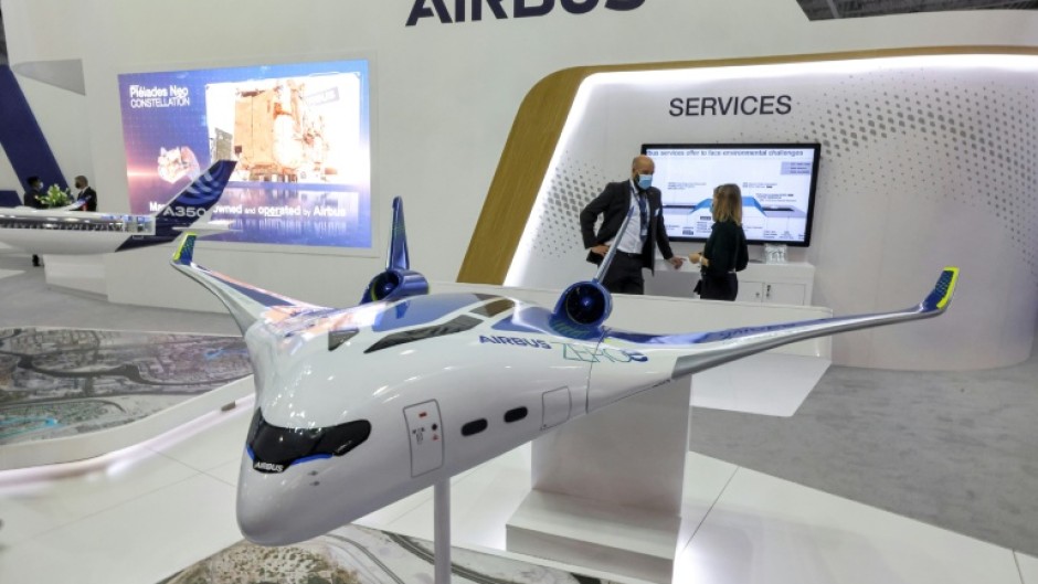 A model of an Airbus hybrid-hydrogen concept plane from 2021