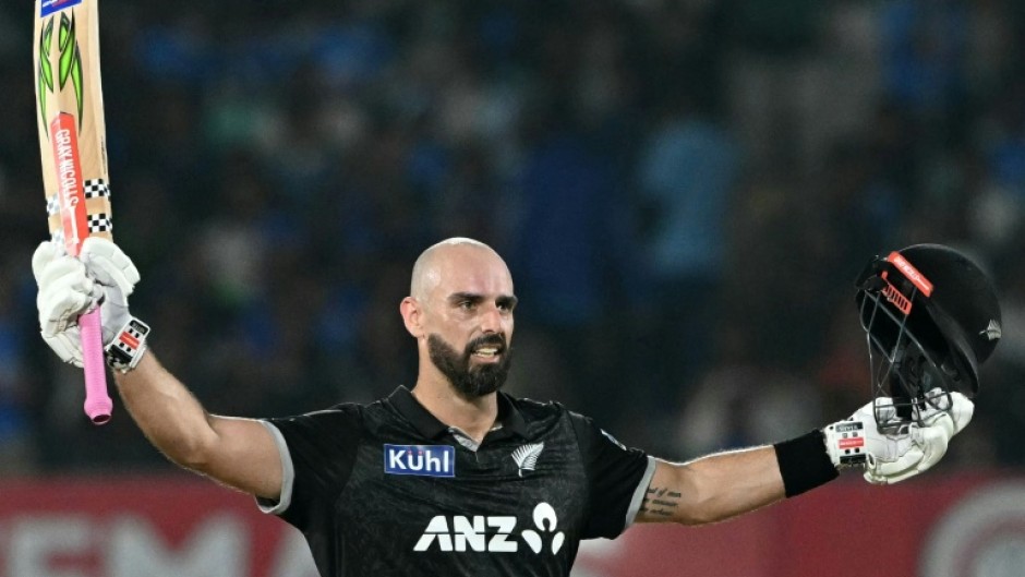 Daryl Mitchell helped New Zealand level their ODI series against India