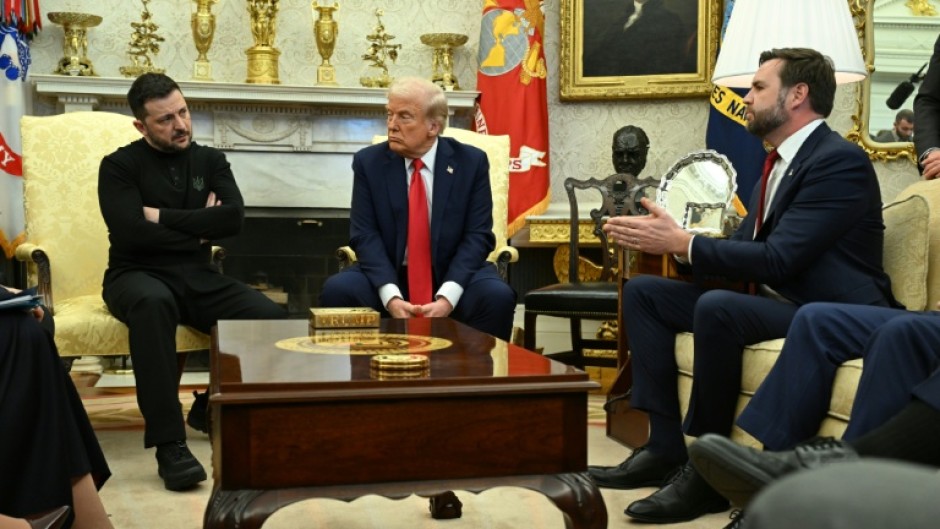 US Vice President JD Vance (R) criticized Ukrainian President Volodymyr Zelensky (L) during a high-profile Oval Office meeting with President Donald Trump in February 2025
