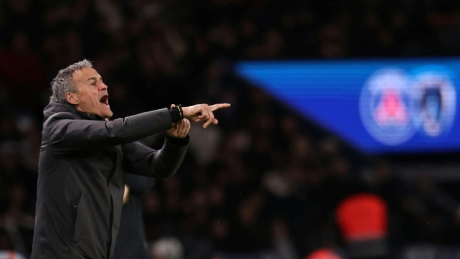 Luis Enrique says there is nothing to worry about with regards Paris Saint-Germain's form ahead of their clash at home to fourth-placed Lille