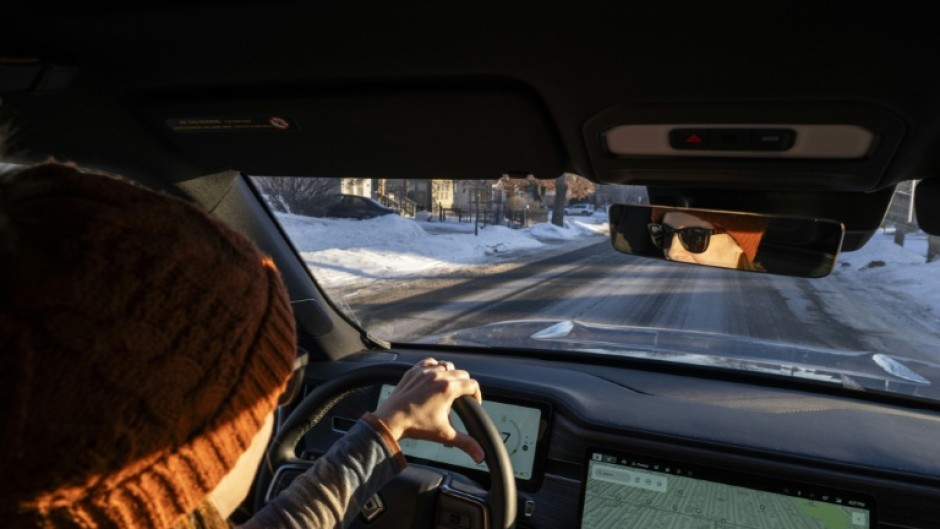 Using encrypted messaging apps and mapping software, the volunteers seek to shadow federal officers as they comb the city