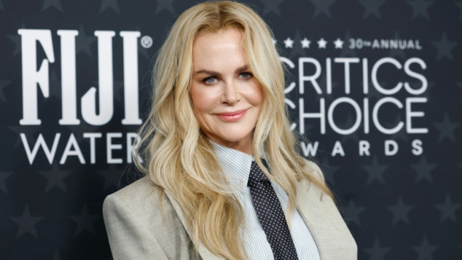 Nicole Kidman wore a tie on the red carpet at the Critics Choice Awards