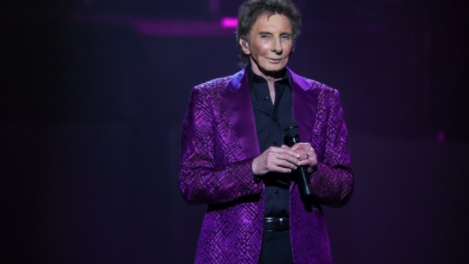 Barry Manilow is recovering from surgery related to his lung cancer diagnosis