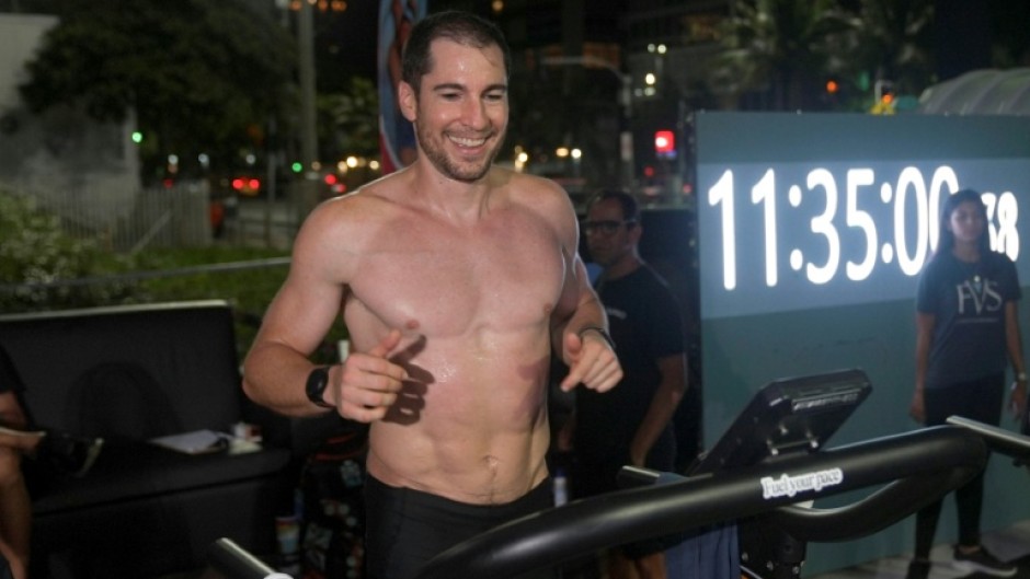 Pepe Fiamoncini ran 188 kilometres (116 miles) -- more than four marathons -- on a treadmill at an open-air gym on Rio de Janeiro's Ipanema beach