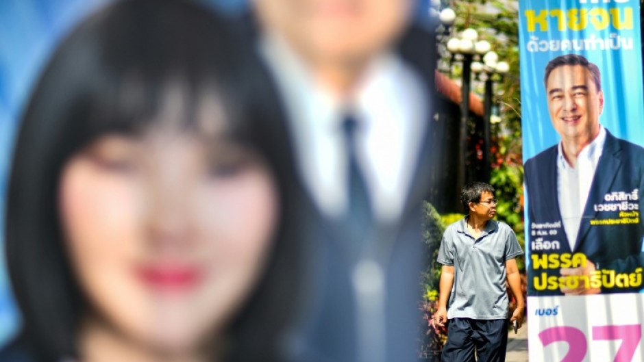 No party is forecast to win an outright majority, and coalition negotiations are expected to follow the results