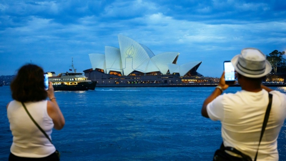 Israel's president will visit Australia to mourn Bondi Beach attack victims