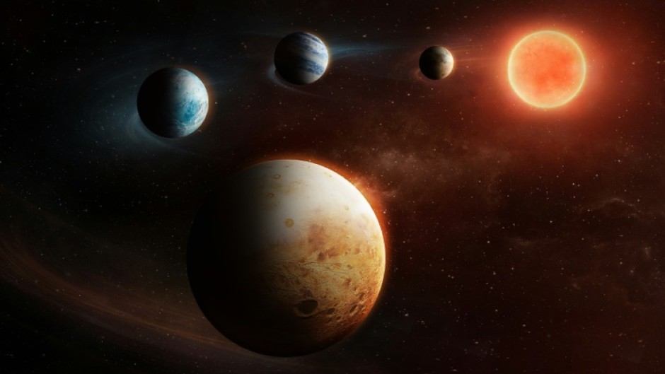 This artist's impressions shows the unusual set up of the solar system around the LHS 1903 star