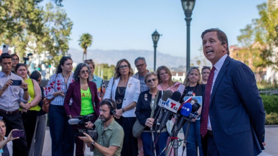 Mark Lanier, a lawyer for plaintiffs in the social media addiction trial in Los Angeles, speaking with journalists on Friday, March 20