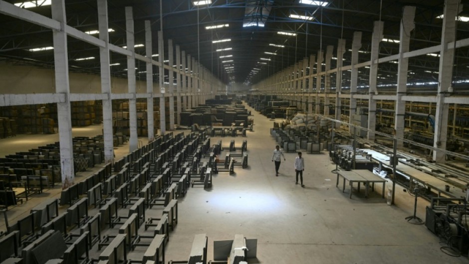 Hundreds of ceramics manufacturing plants in India have shut down due to an energy crunch caused by the Middle East war