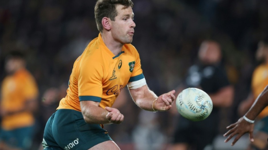Former Australia fly-half Bernard Foley will retire at the end of the Japanese club season