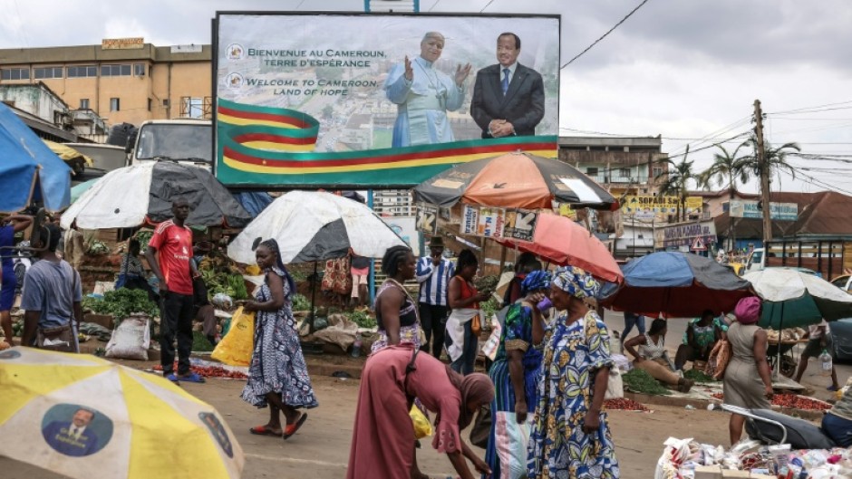 The pope's planned private meeting with Cameroonian President Paul Biya has split Catholics in the central Africa country