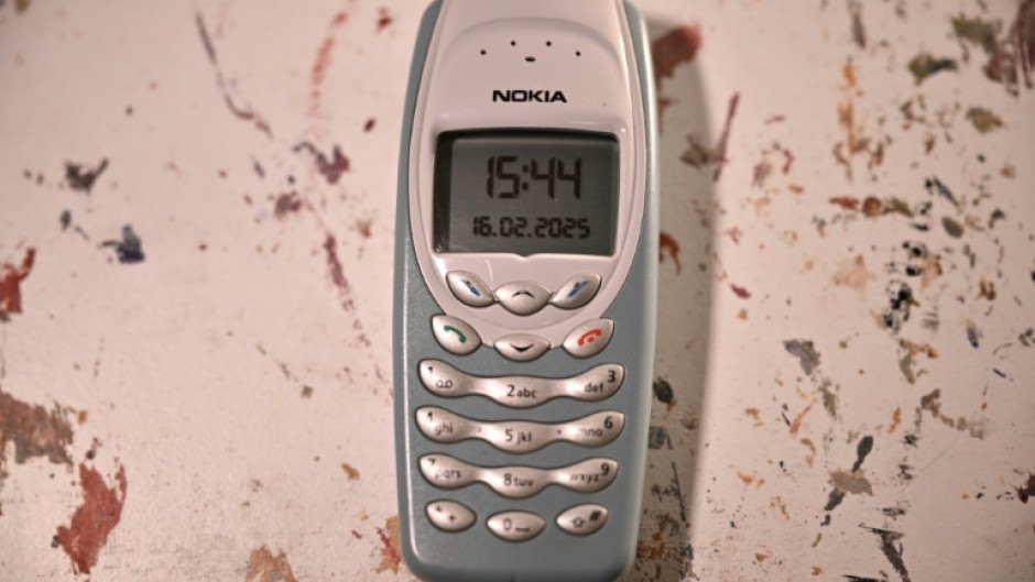 Some users are ditching their smartphones for low-tech alternatives to take part in digital detox