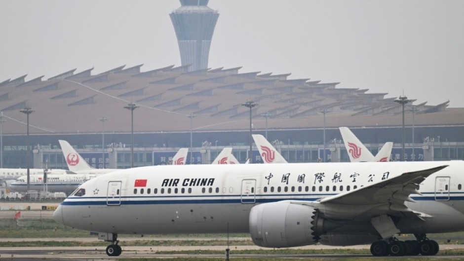 Air China is one of the Chinese airlines that buys aircraft from Boeing