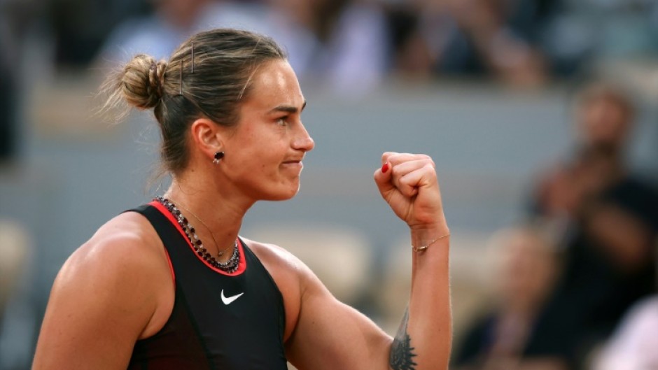 Aryna Sabalenka booked her place in a 14th consecutive Grand Slam quarter-final