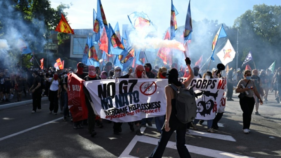 Protests in Geneva sometimes turned violent