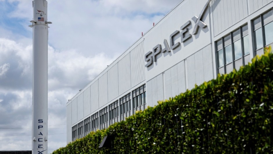 SpaceX announced the purchase of Cursor for $60 billion, further cementing its presence in artificial intelligence