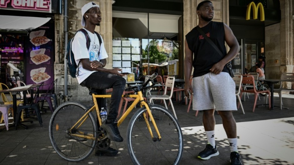 Some 130,000 meal delivery personnel work in France