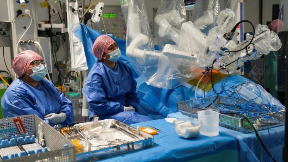 Sasha Stamenkovic showed fellow doctors how to use the Da Vinci 5 robotic-assisted surgical system