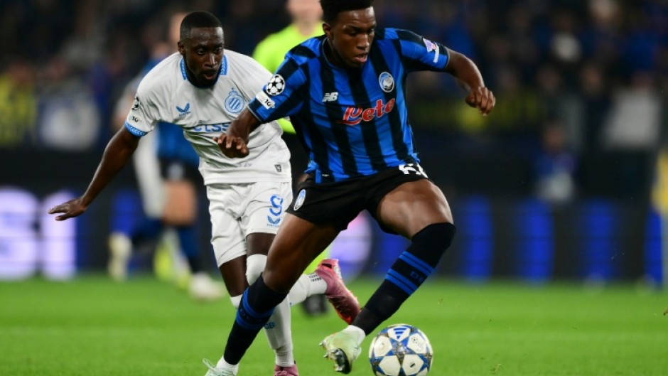 Atalanta defender Honest Ahanor (R) has joined Chelsea before a loan to Crystal Palace