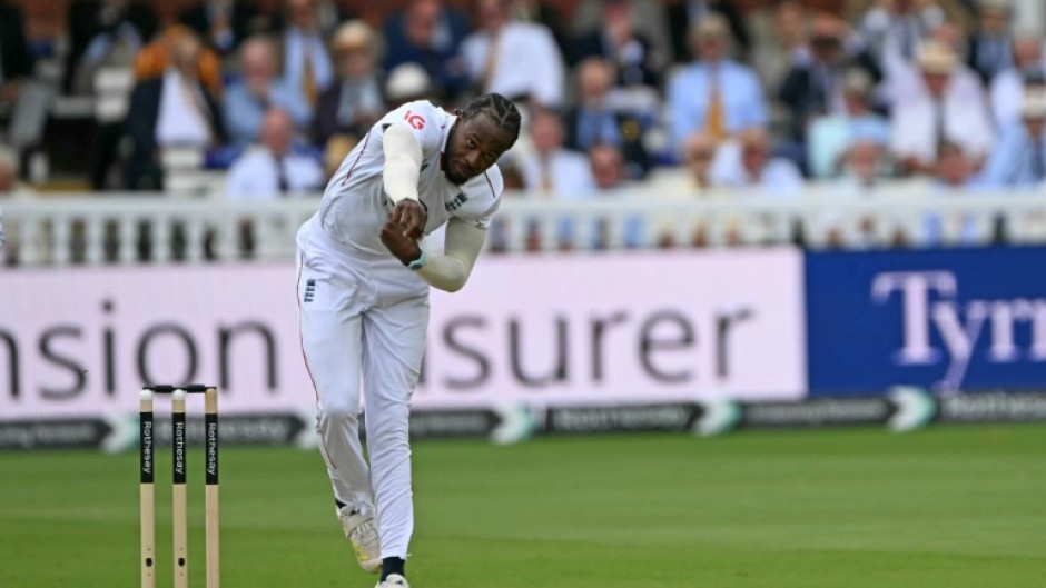 England's Jofra Archer bowls in the second Test against Pakistan at Lord's