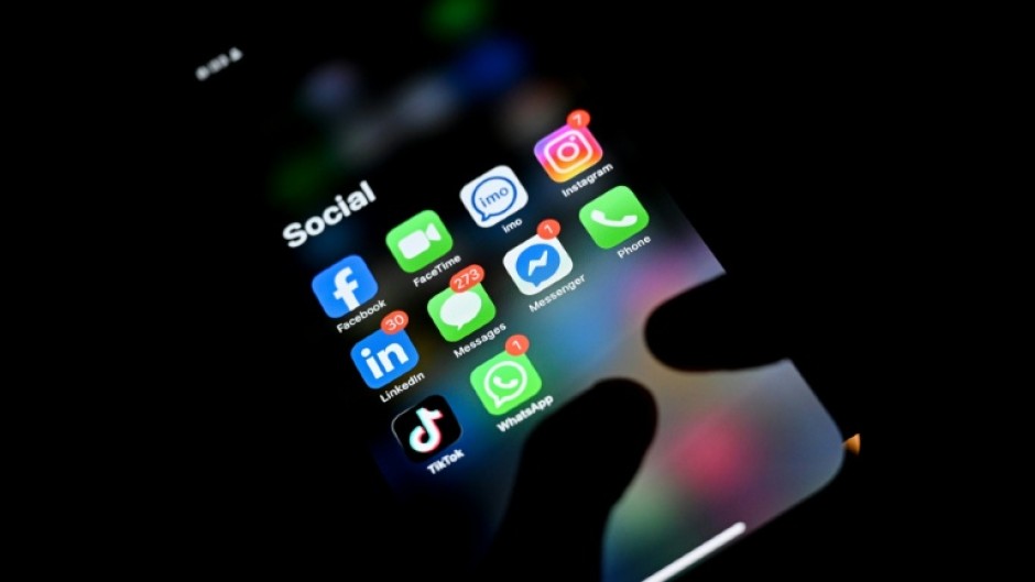 Australia could soon give citizens the choice to opt out of social media algorithms