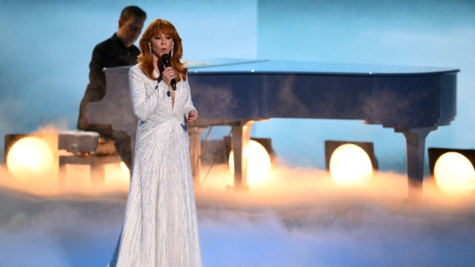 Country singer Reba McEntire performed a tribute to Dolly Parton at the Emmys