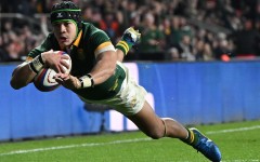 South Africa's wing Cheslin Kolbe scores a try. AFP/Justin Tallis