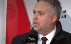 PRETORIA - Minister of Home Affairs Leon Schreiber has dismissed claims that Home Affairs' failure to process applications is the cause of the number of undocumented individuals in the country.