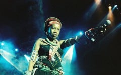  Busi Mhlongo
