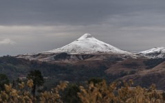 Snow on a mountain as seen from Nottingham Road near Pietermaritzburg. AFP/Rajesh Jantilal