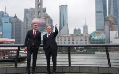 Starmer (R, with Secretary of State for Business and Trade Peter Kyle) is one of many Western leaders pivoting towards Beijing in the face of US volatility