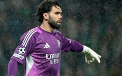 Arsenal's Spanish goalkeeper David Raya