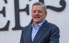 Netflix boss Ted Sarandos met with representatives of the US cinema-owners trade group on the sidelines of their annual gathering