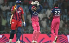 Jofra Archer (R) picked up three wickets as Rajasthan defended a modest target against Lucknow