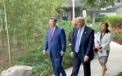 Xi gives Trump tour of Zhongnanhai gardens