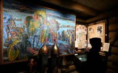 Since launching its military offensive on Ukraine, the Kremlin has driven money into art exhibits that glorify the Russian army