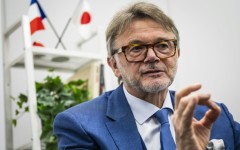 Former head coach of Japan's national football team Philippe Troussier thinks the squad can beat Brazil in the World Cup's round of 32