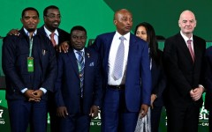 Samuel Eto'o (L) believes Gianni Infantino is the right man to lead FIFA