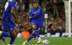 Manchester City are set to sign Chelsea midfielder Enzo Fernandez