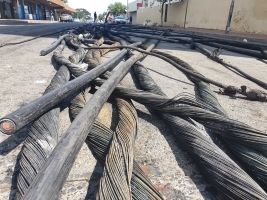 Damaged power cables 