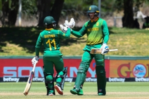 South Africa captain Temba Bavuma (left) and Rassie van der Dussen (right) added 204 for the fourth wicket against India on Wednesday