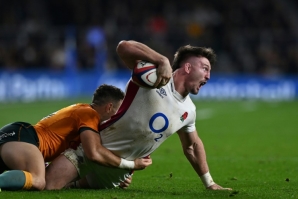 England flanker Tom Curry has been ruled out of their Australia tour