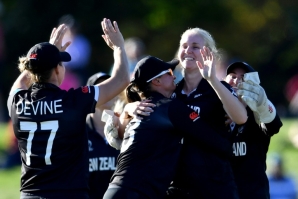 New Zealand's women cricketers have reached a landmark equal pay deal