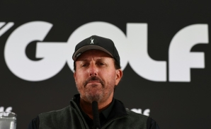 Phil Mickelson says it is in ranking body's interests to award world ranking points to LIV events