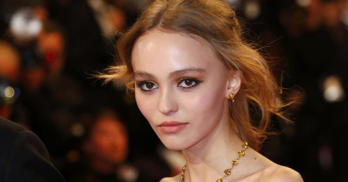 Johnny Depp's daughter comes to his defence | eNCA