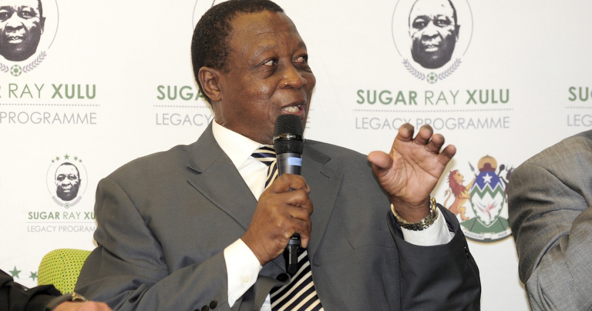 Football Legend Sugar Ray Xulu Dies Aged 81 Enca football legend sugar ray xulu dies