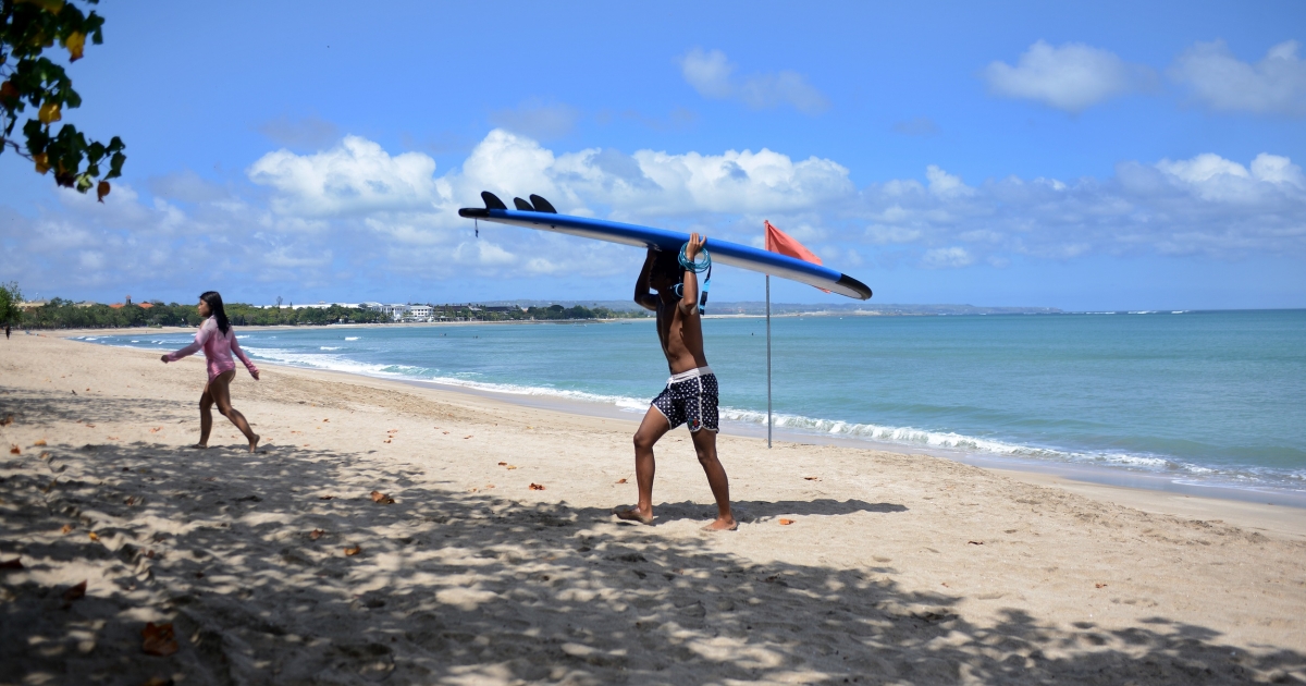 Bali bans foreign tourists for rest of 2020 over virus | eNCA